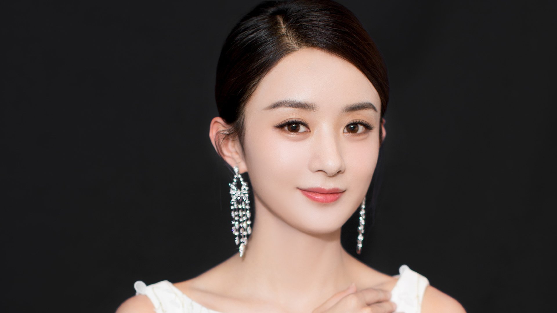 kaiyun.com-法甲赛场上，精彩进球、战术变化成为最大亮点，法甲联赛进球系数