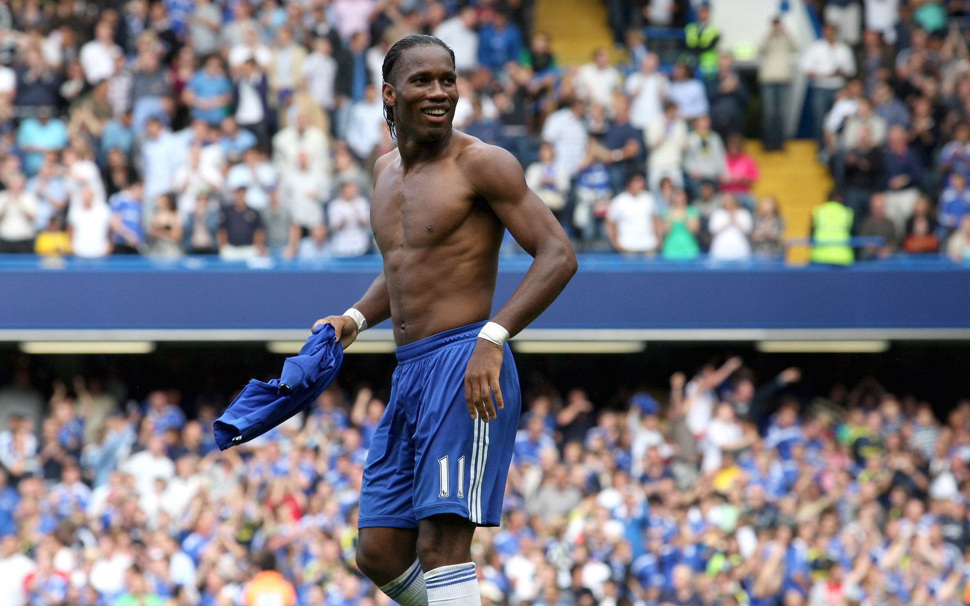 勒沃库森冲击联赛前四,勒沃库森首发