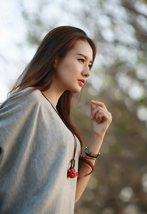 莱昂·马尔尚用坚韧精神征服赛场挑战,豪尔赫·莱昂马丁内斯